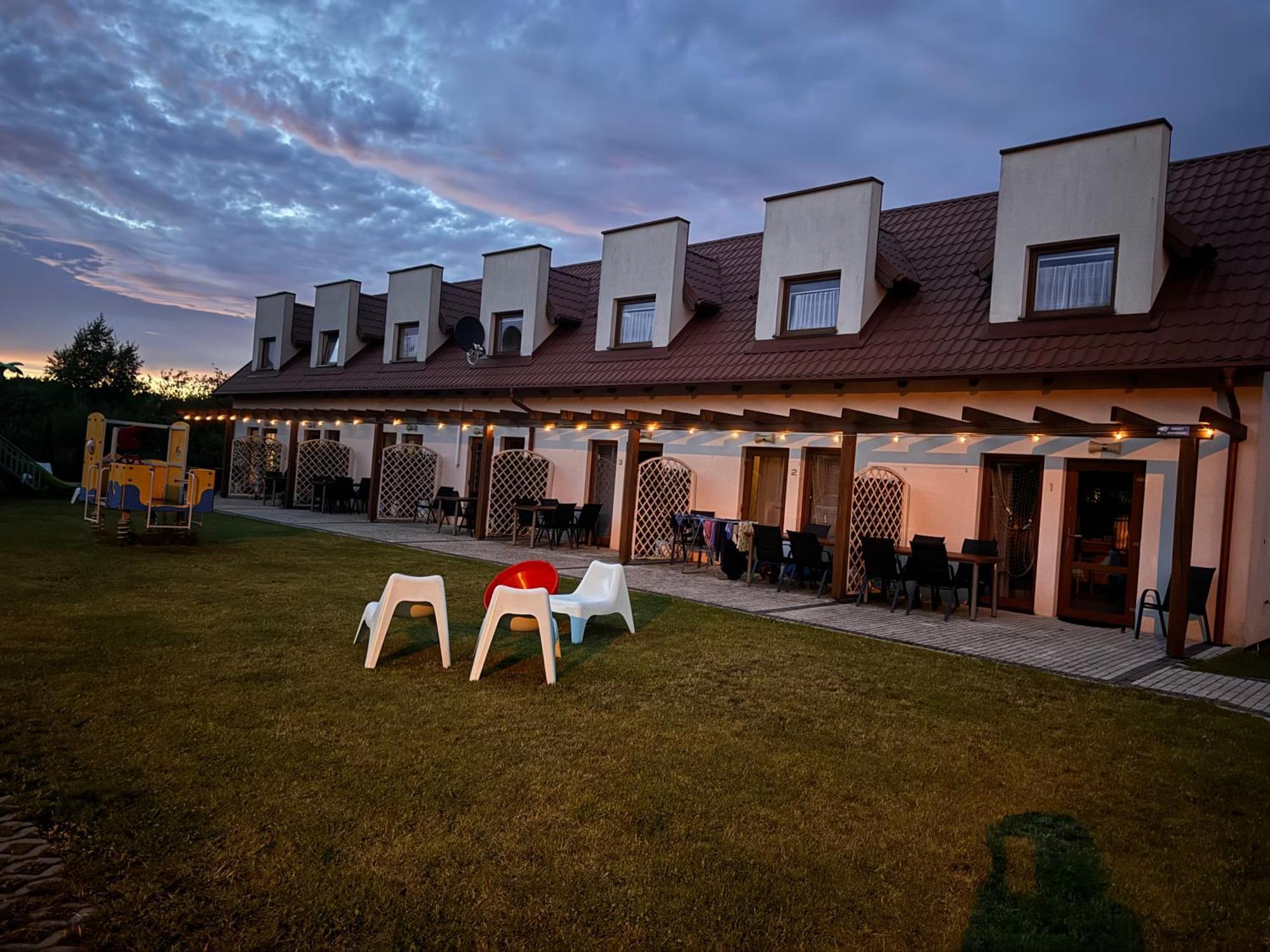 Niebieskie Migdaly Grzybowo  Exterior foto